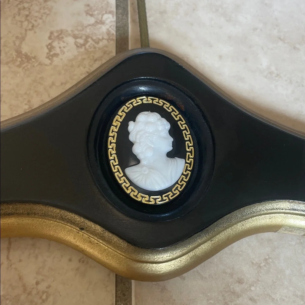 Vintage Yugoslavia Cameo hanger in black and gold